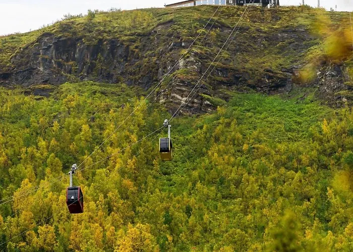 Moderne Sentral Med Fantastisk Utsikt Over Byen